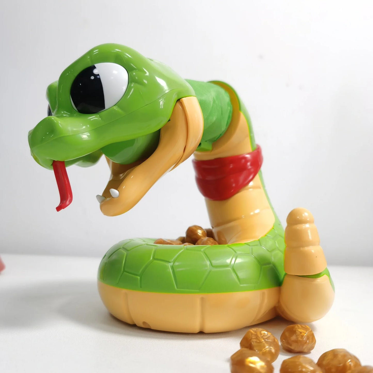 Electric Snake Bite Finger Get the Gold Thrilling Trick Toy Training Reflexes Novelty Funny Classic Party Toy for Kid Adult Gift